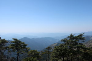 奥三界岳（おくさんがいだけ）